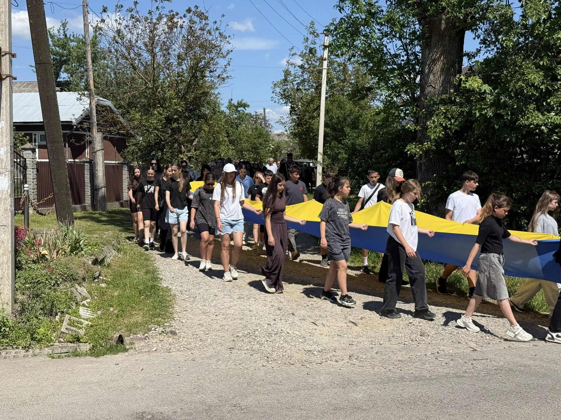 В Отинійській громаді попрощались із загиблим захисником Ігорем Гордим 8