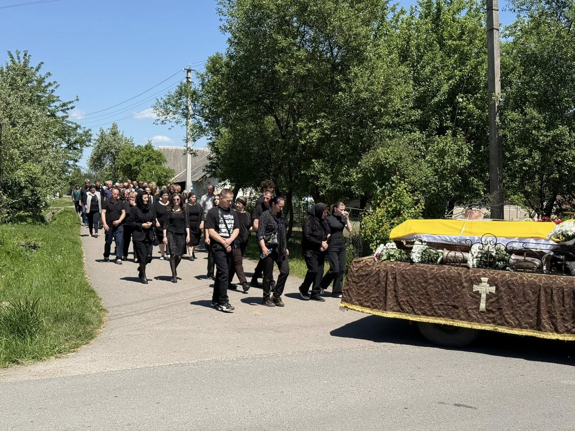 В Отинійській громаді попрощались із загиблим захисником Ігорем Гордим 17