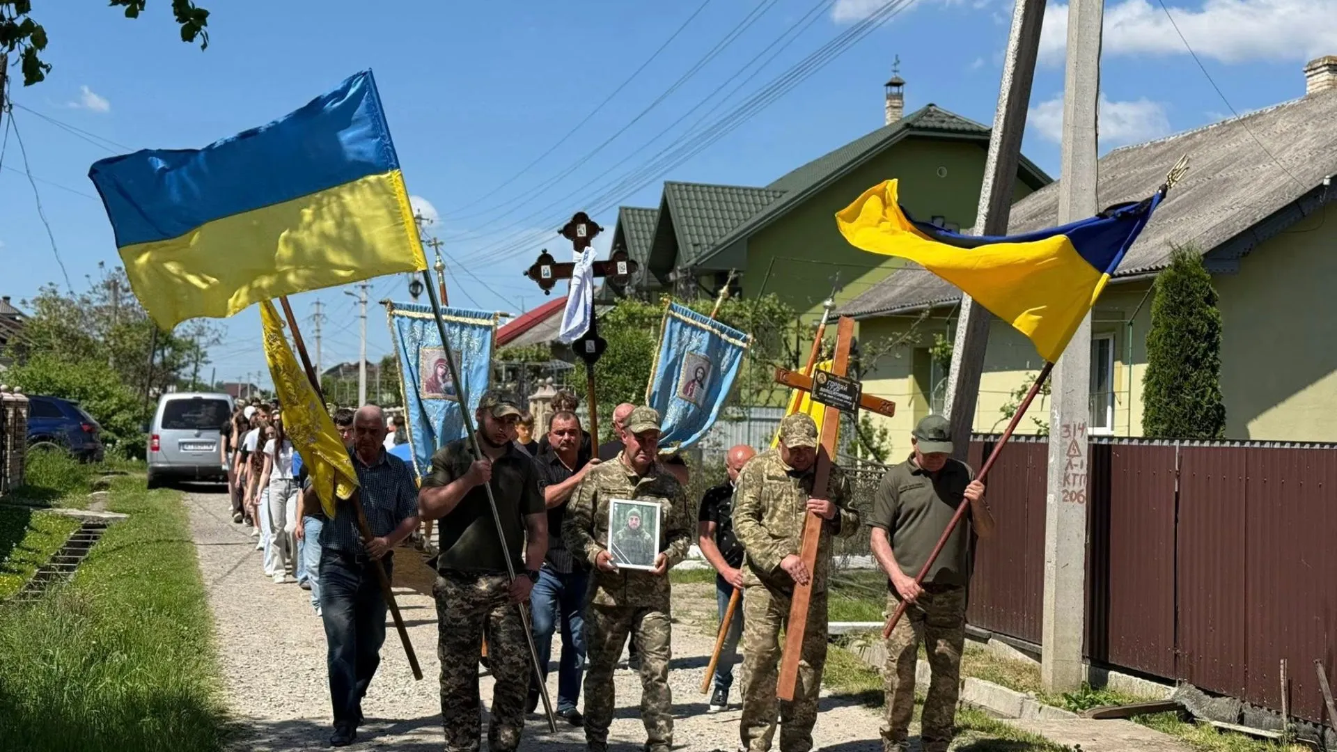 Похорон загиблого захисника Ігоря Гордого