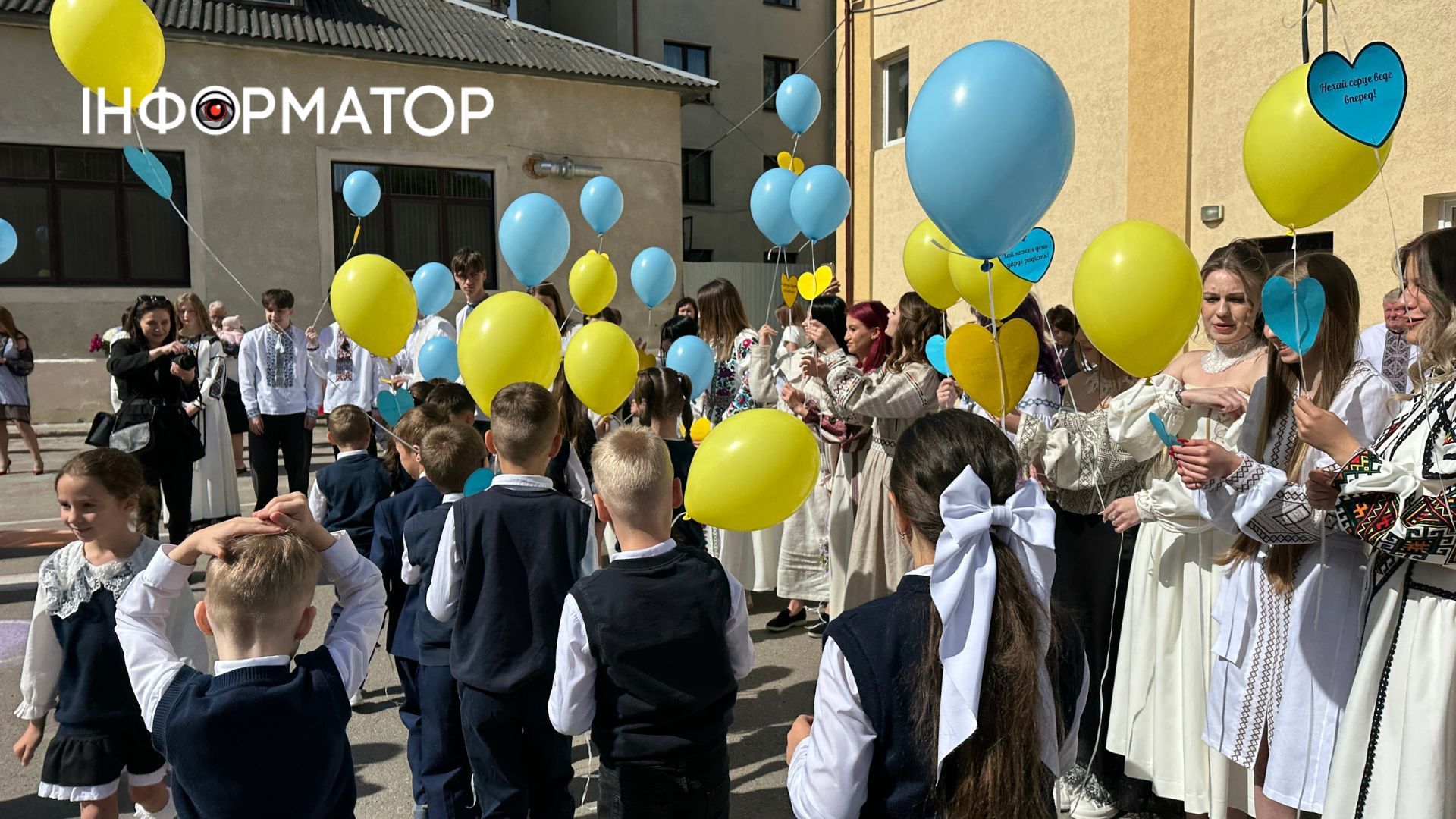 У Коломийському ліцеї №9 відзначили свято останнього дзвоника 15
