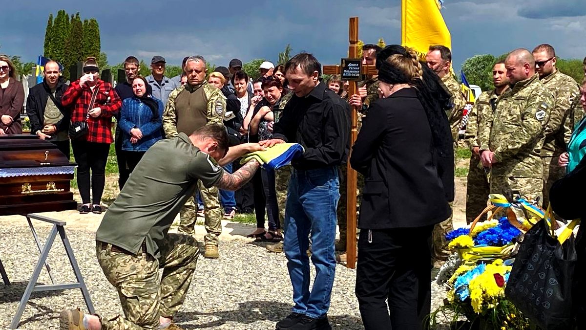 Чин похорону військовослужбовиці Тетяни Денеги пройшов на Прикарпатті 7