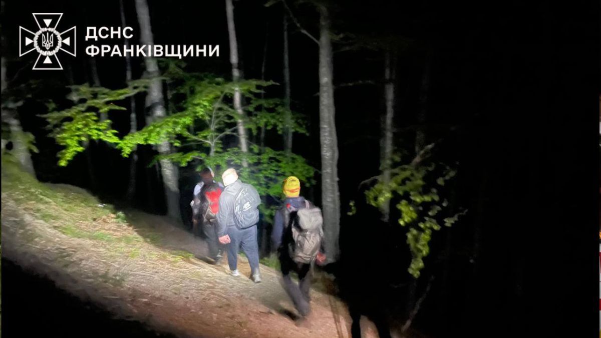 У горах на Верховинщині рятувальники допомогли туристу з нападом астми 1