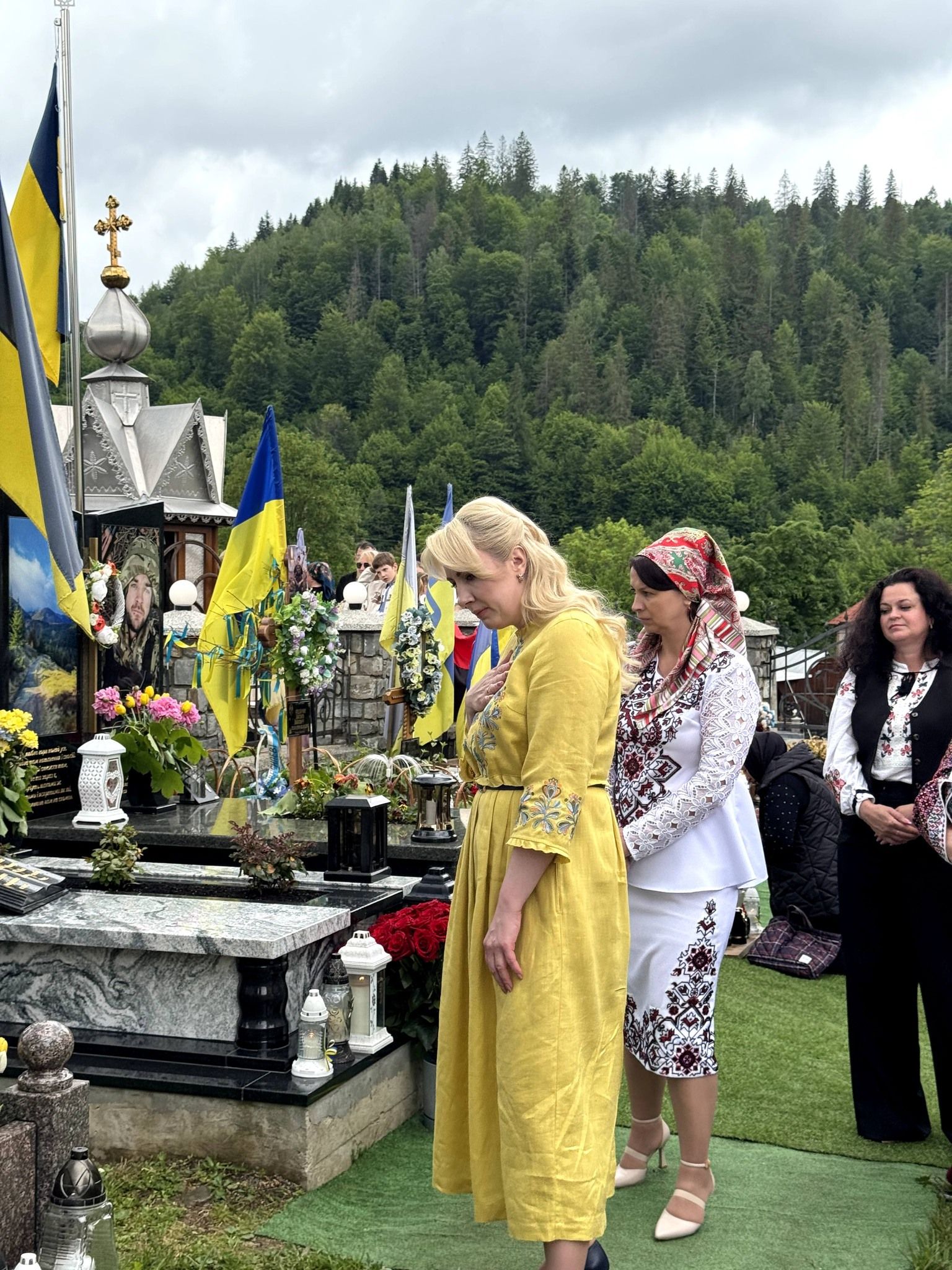 На Косівщині урочисто відзначили 100-річчя Церкви Пресвятої Тройці 18