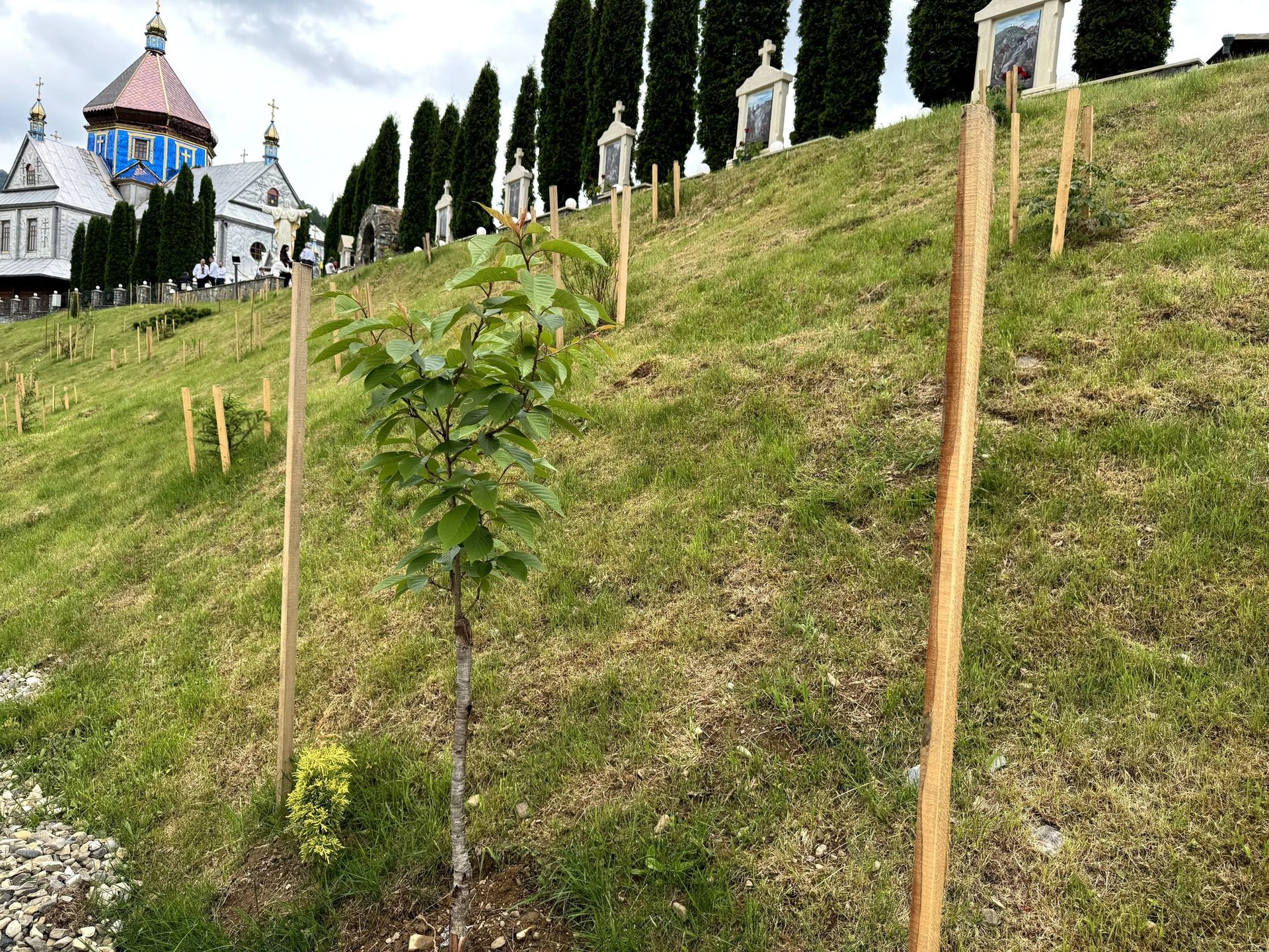 На Косівщині урочисто відзначили 100-річчя Церкви Пресвятої Тройці 10