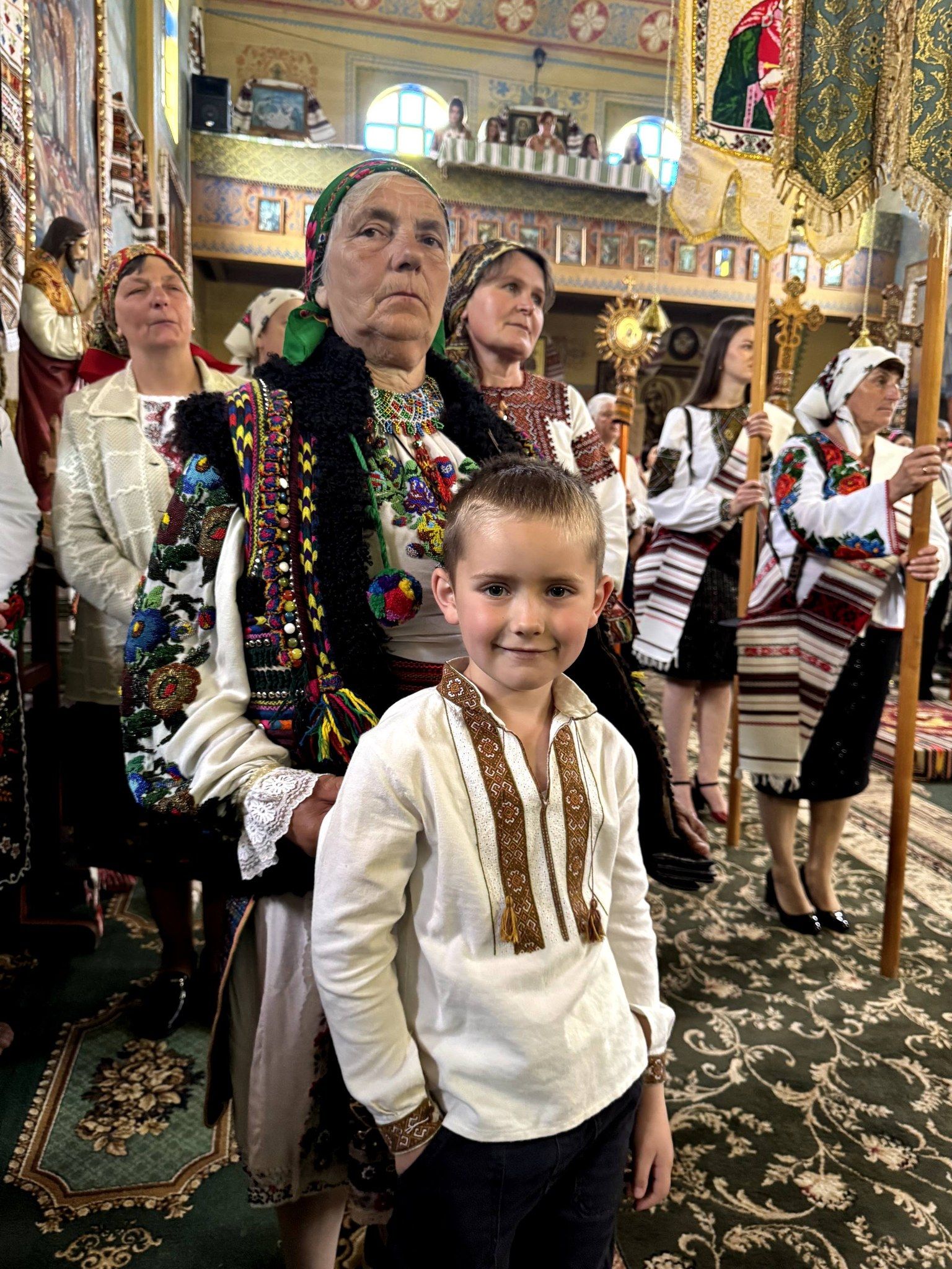 На Косівщині урочисто відзначили 100-річчя Церкви Пресвятої Тройці 11