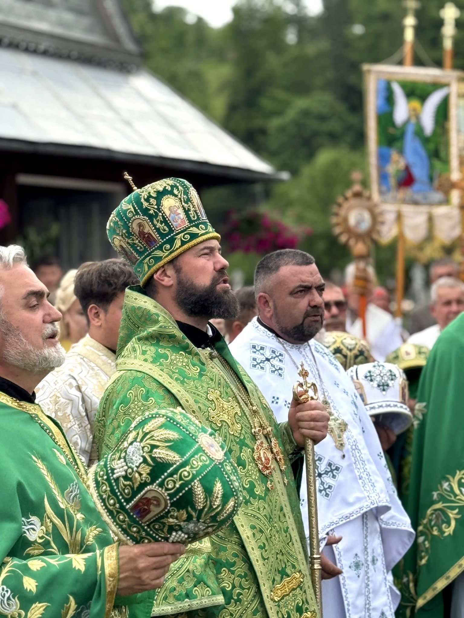 На Косівщині урочисто відзначили 100-річчя Церкви Пресвятої Тройці 15