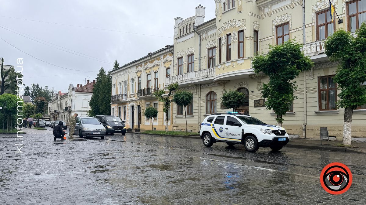 Коломияни зустріли скорботний кортеж з тілом Максима Красуцького 1