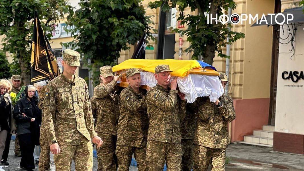 Коломия провела в останню дорогу полеглого воїна Максима Красуцького 14