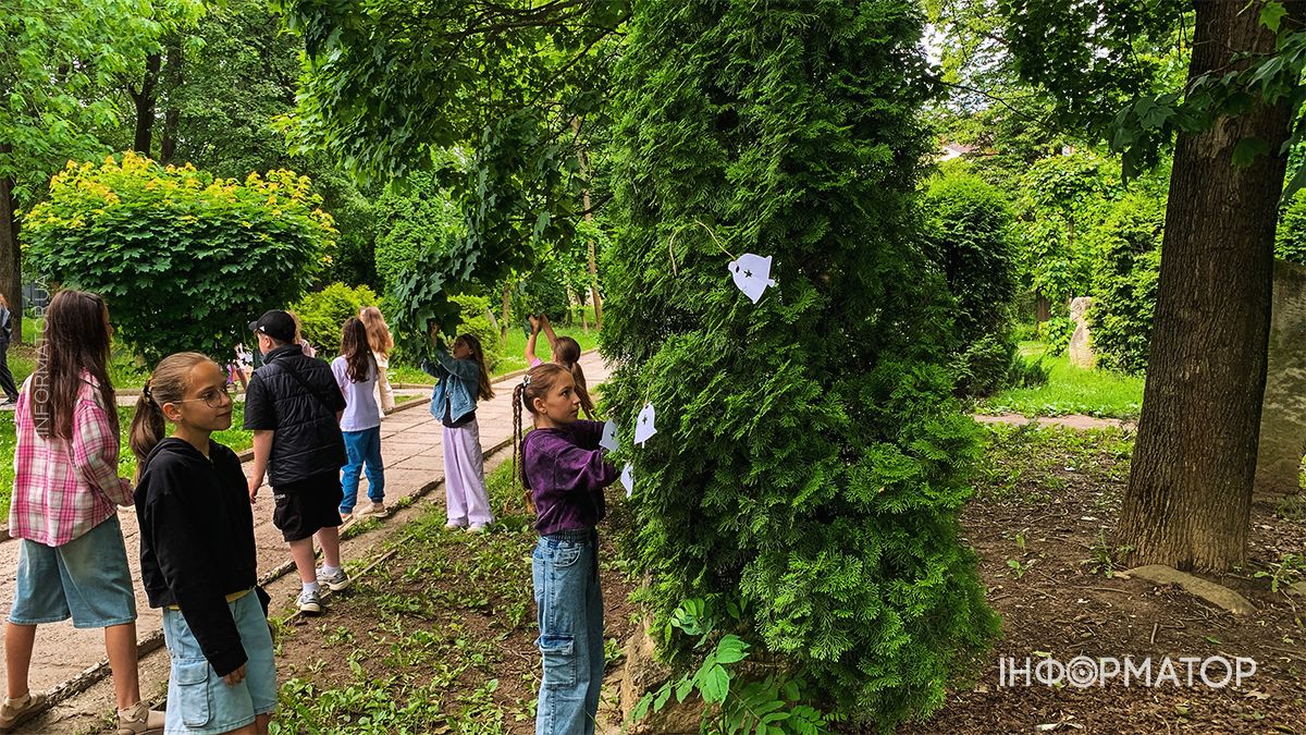 У Коломиї вшанували пам’ять дітей, які загинули через війну 16