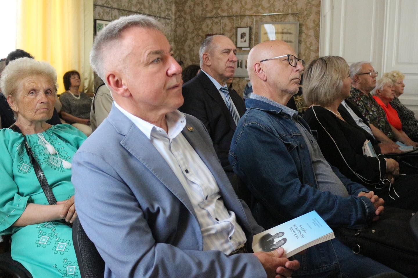 Коломиянин Ілля Криворучко презентував про репресовану сімʼю упівців 13