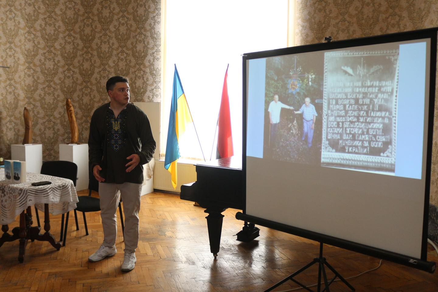 Коломиянин Ілля Криворучко презентував про репресовану сімʼю упівців 14