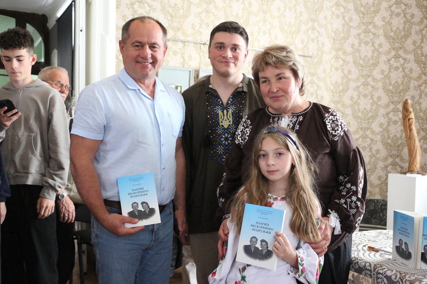 Коломиянин Ілля Криворучко презентував про репресовану сімʼю упівців 22