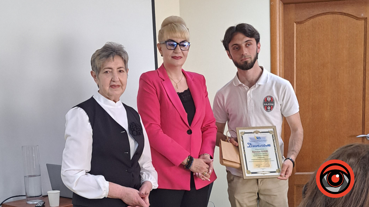 Журналістів "Інформатор Калуш" відзначили у межах обласного творчого конкурсу 3