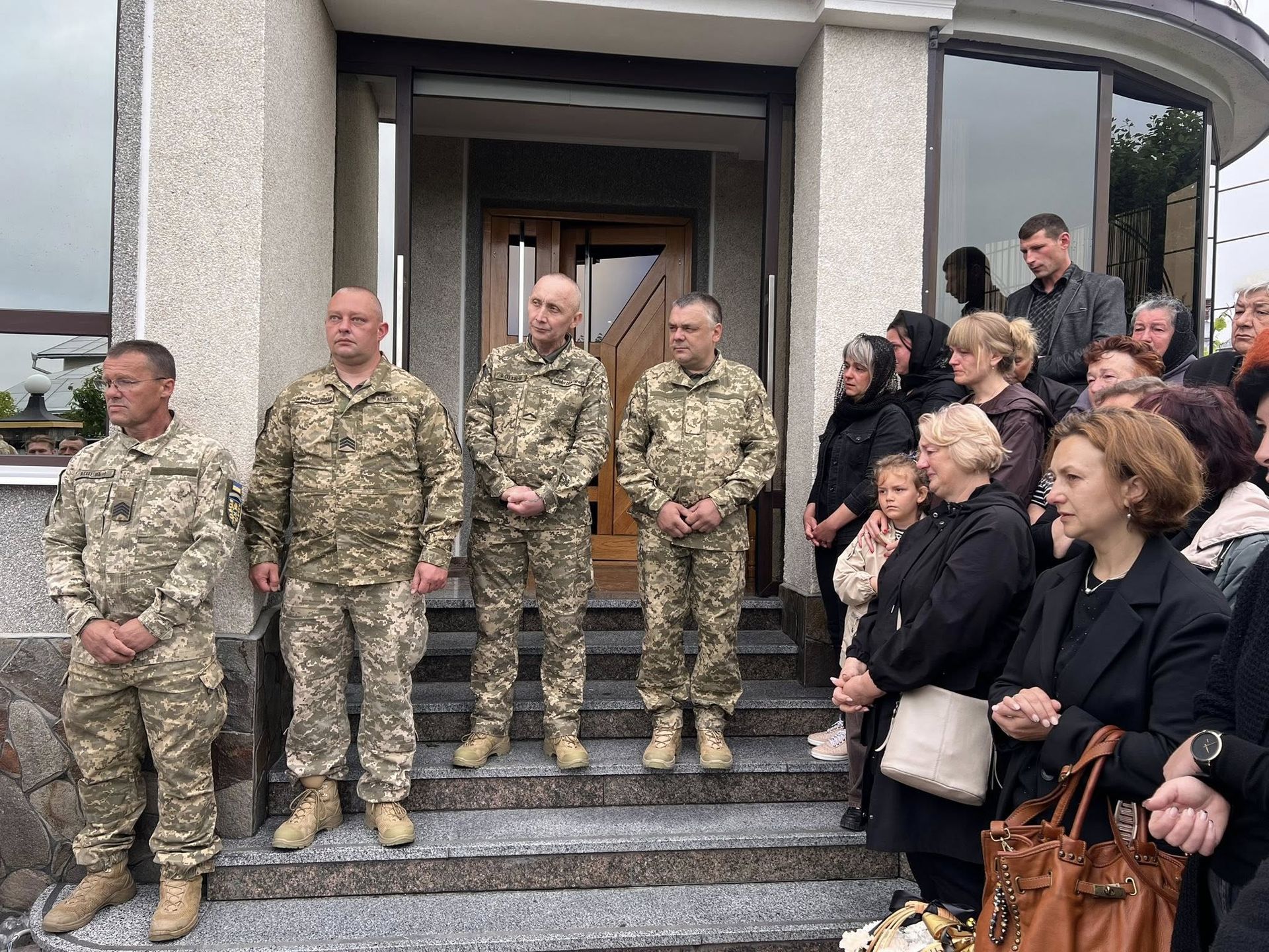 На Коломийщині попрощались із полеглим Героєм Юрієм Котелком 4