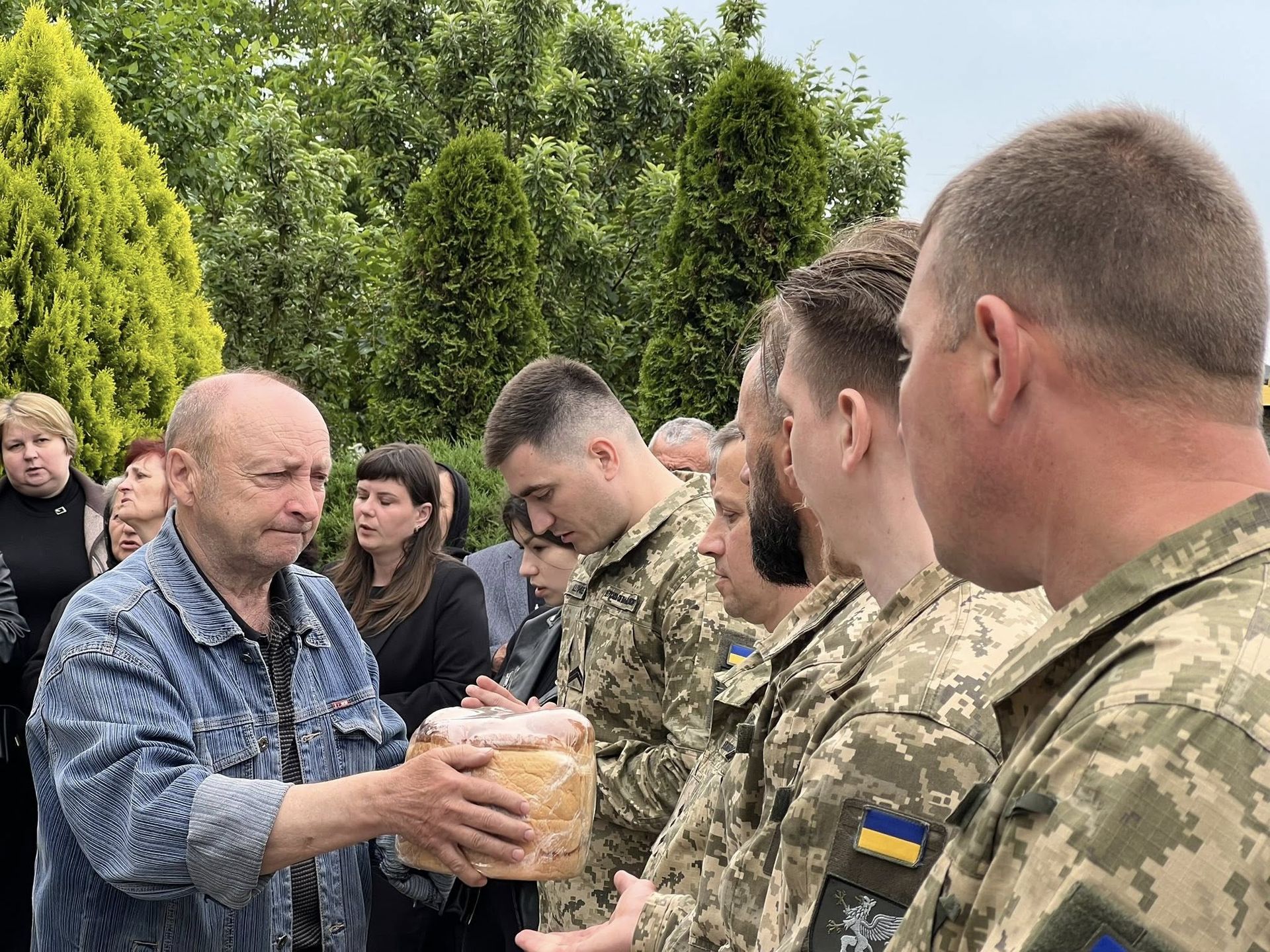 На Коломийщині попрощались із полеглим Героєм Юрієм Котелком 9