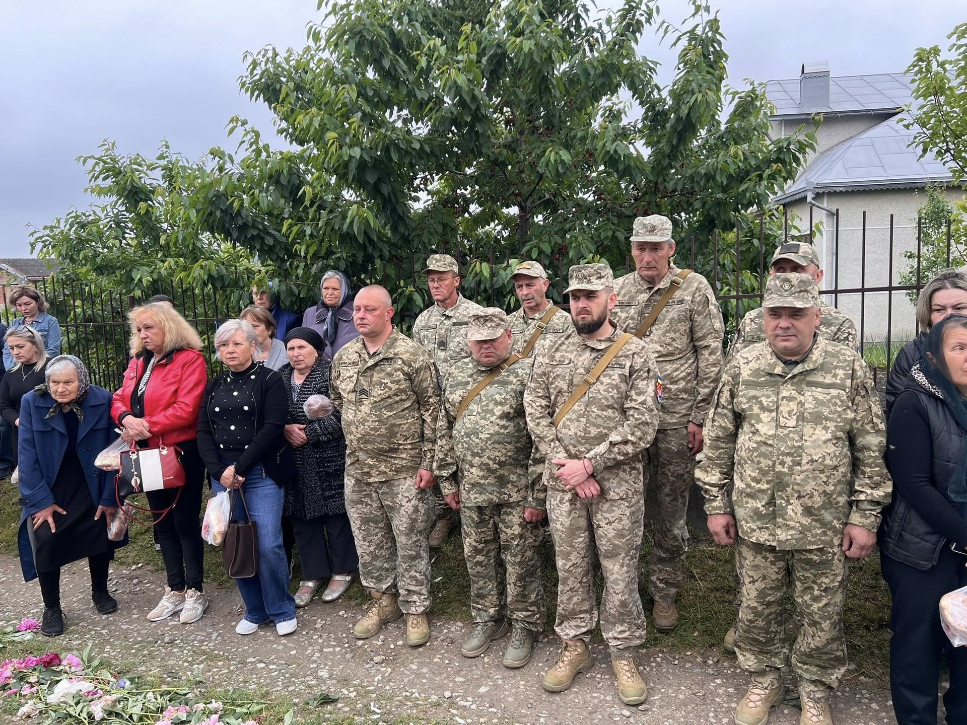 На Коломийщині попрощались із полеглим Героєм Юрієм Котелком 13