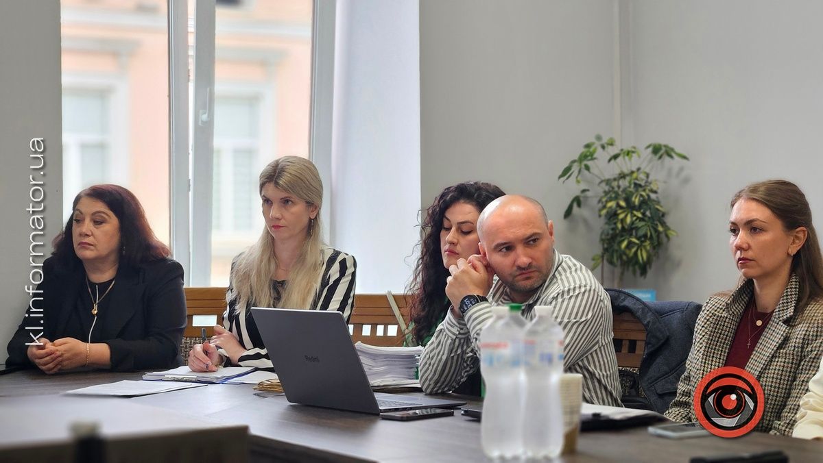 Брудні ігри: у ратуші обрали переможців перевезення сміття 4