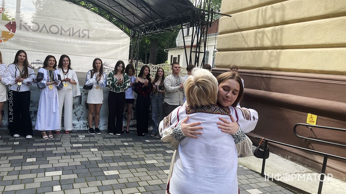 Плай успіху: у Коломиї відзначили найкращих учнів та випускників громади 21