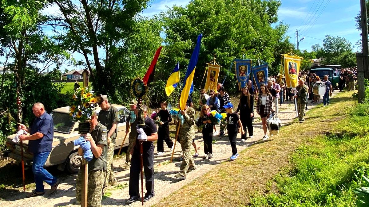 В останню путь на Городенківщині провели ветерана Анатолія Суського 2