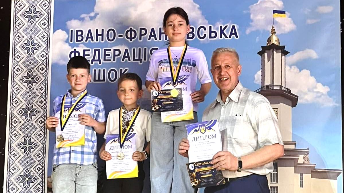 шашки