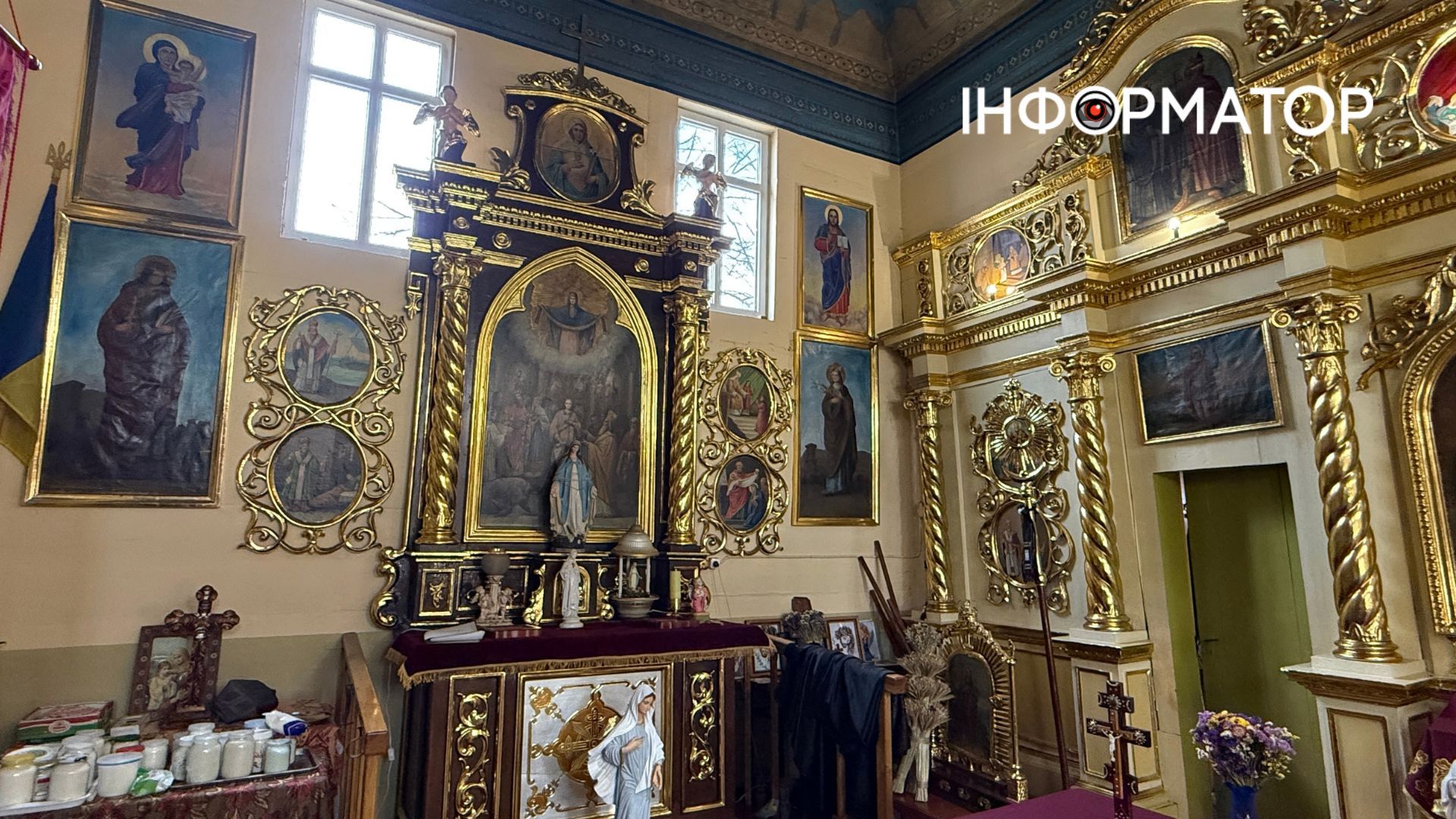 Закопані дзвони, радянське зерносховище й два празники на село: історія 160-літньої церкви в Залуччі 13
