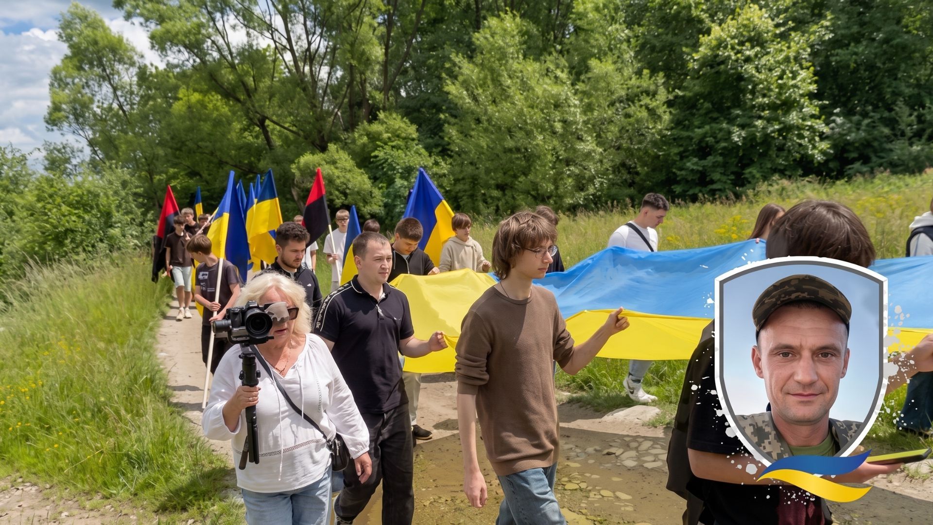 На Надвірнянщині зустріли скорботний кортеж захисника Володимира Юрчила 4