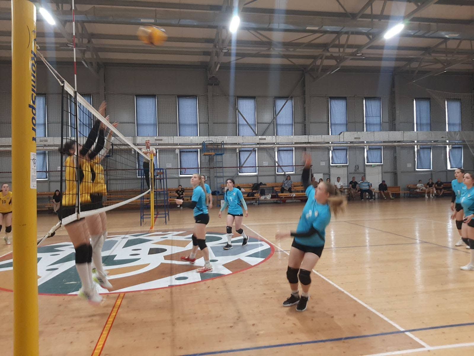 У Королівці відбулись волейбольні змагання серед жіночих команд 7