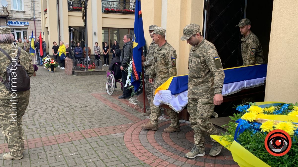 У Коломиї попрощалися із захисником Олегом Свєташовим 2