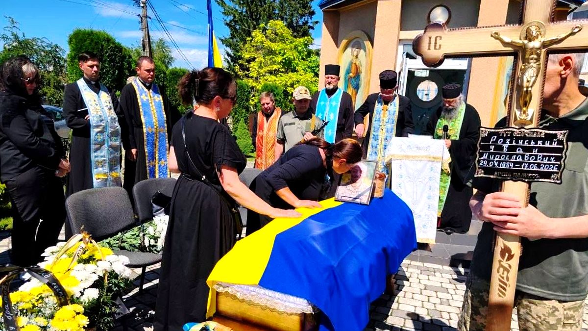 В останню путь у Городенці провели Івана Розінського 3