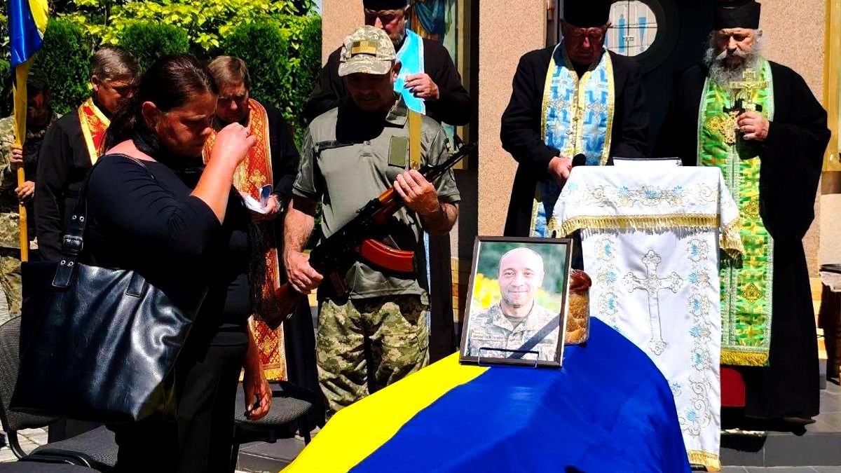 В останню путь у Городенці провели Івана Розінського 1