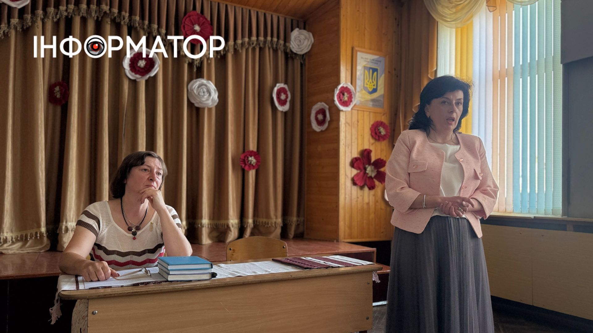 Кандидатка Ірина Задемленюк відповідає на питання матерів учнів навчального закладу