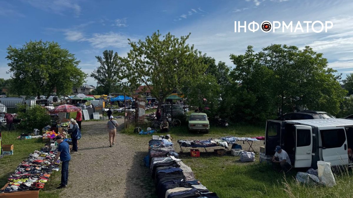 Жваві торги і місцевий колорит: фоторепортаж суботньої торговиці в Коломиї 5
