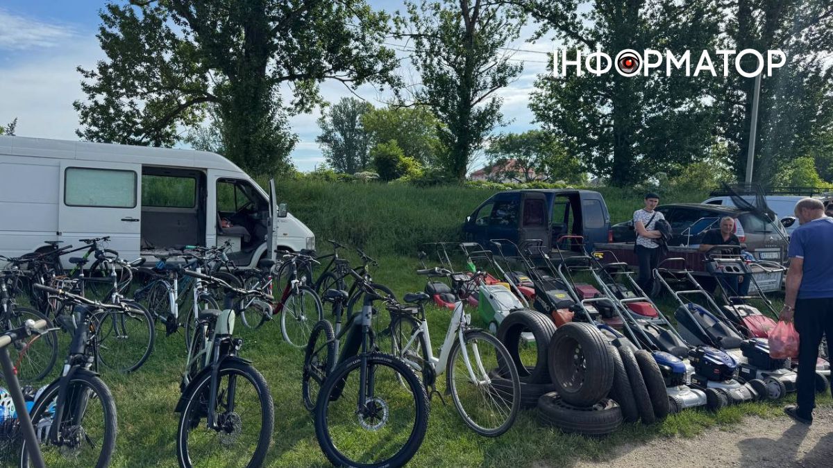 Жваві торги і місцевий колорит: фоторепортаж суботньої торговиці в Коломиї 1