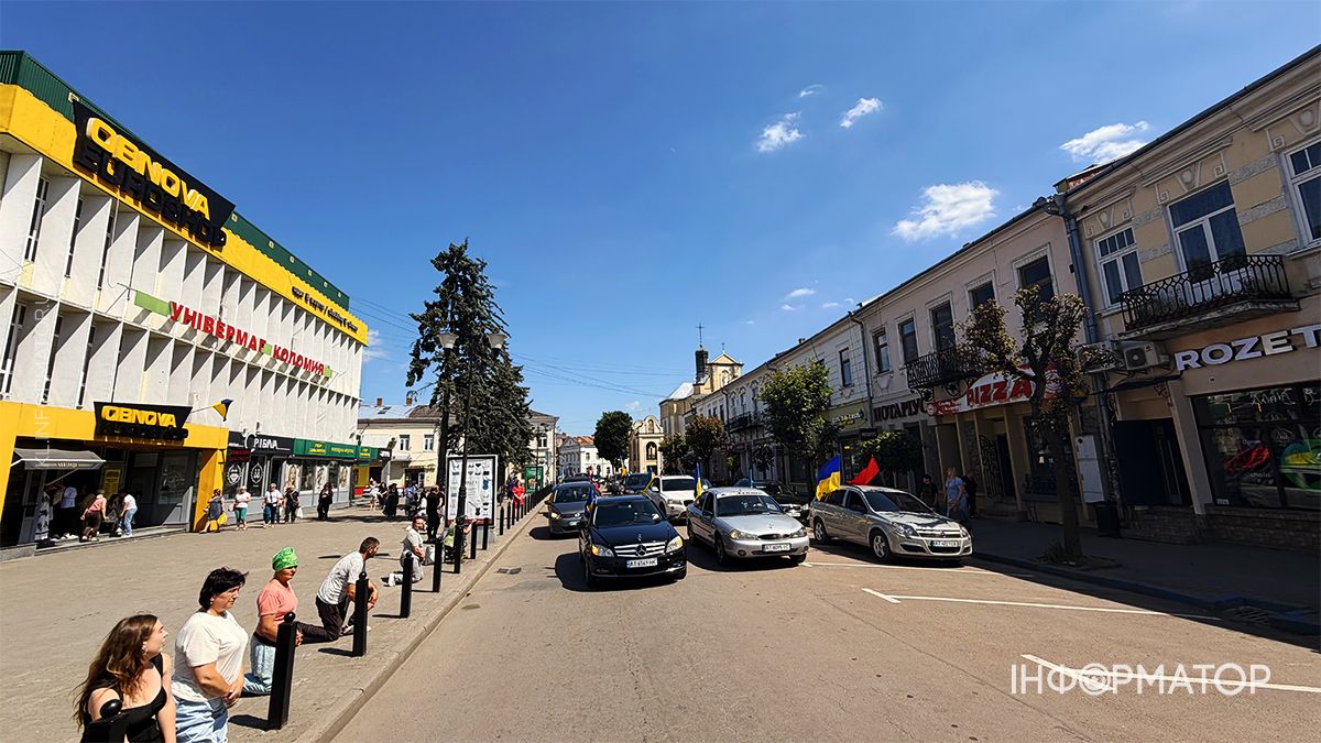 Коломийська громада зустріла полеглого Героя Василя Грицюка 5