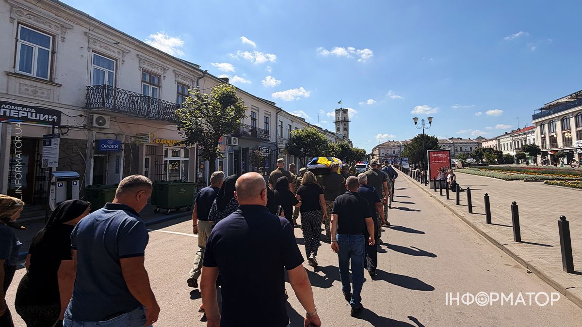 Коломийська громада зустріла полеглого Героя Василя Грицюка 4