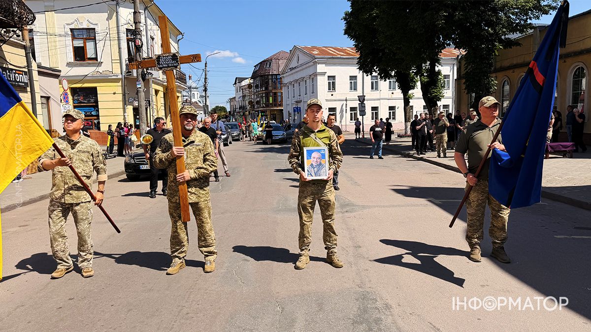 Коломийська громада зустріла полеглого Героя Василя Грицюка 17