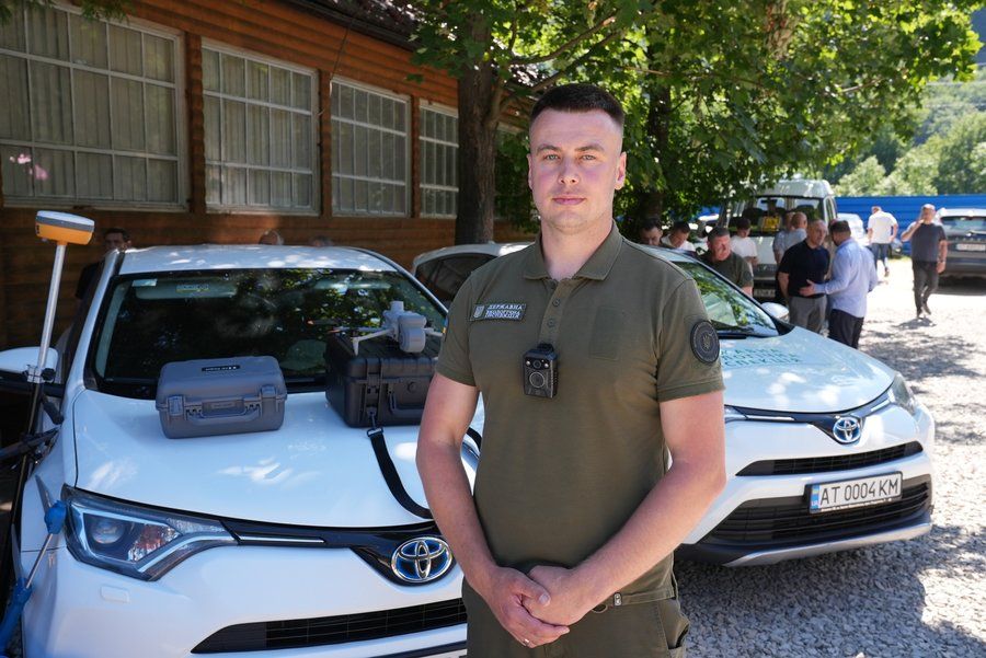 Головний інспектор Державної екологічної інспекції Карпатського округу Іван Кічеряк. Фото: Суспільне. Івано-Франківськ Головний інспектор Державної екологічної інспекції Карпатського округу Іван Кічеряк. Фото: Суспільне. Івано-Франківськ