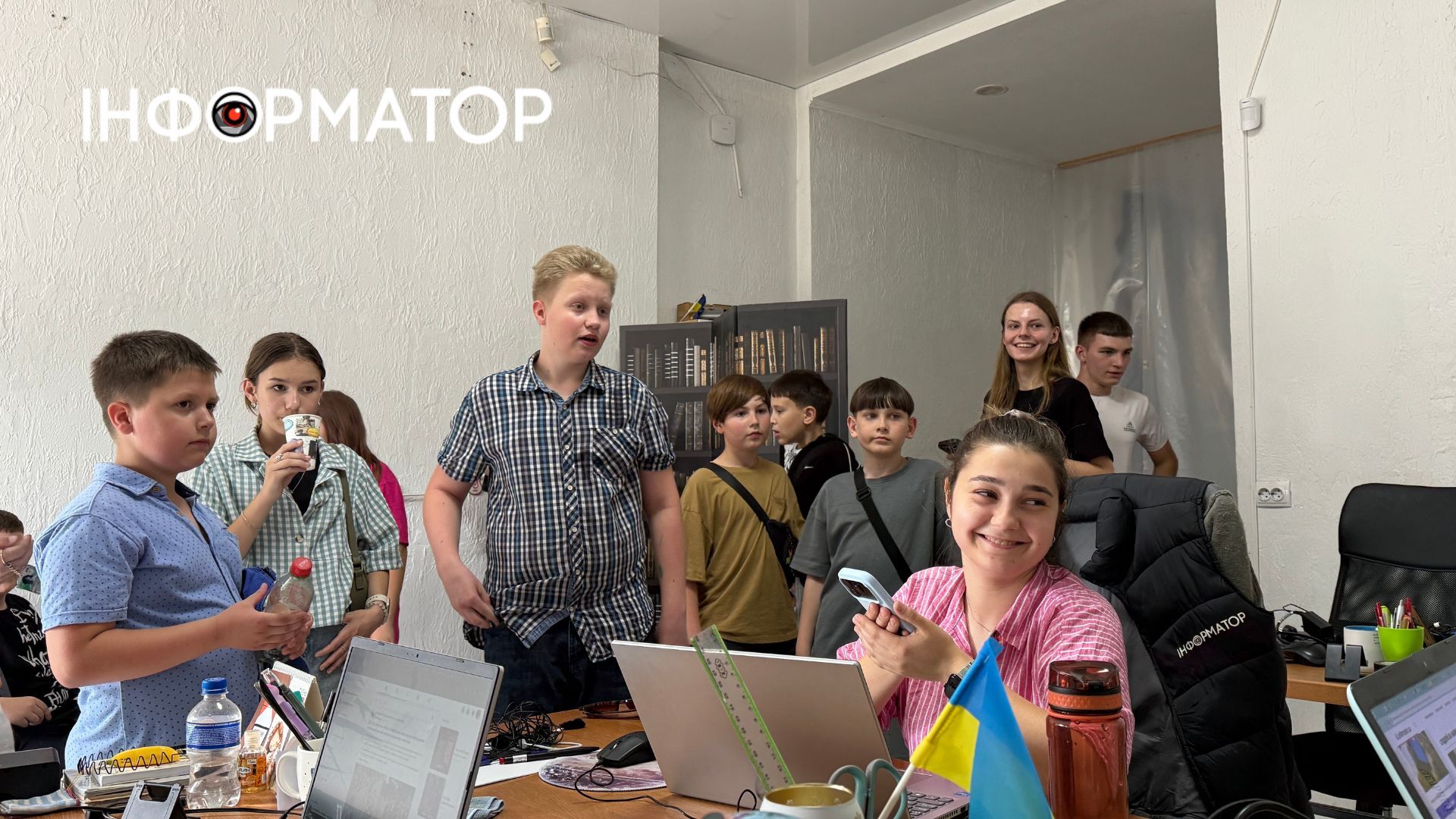Учні коломийської IT-школи навідались на екскурсію в редакцію Інформатора 1
