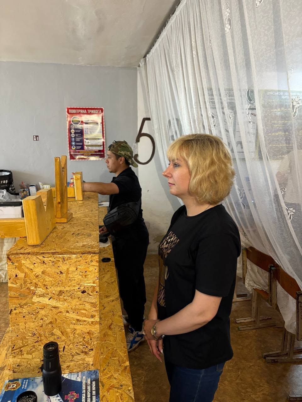 У Коломиї військові та ветерани змагалися у турнірі зі стрільби до Дня Конституції 9