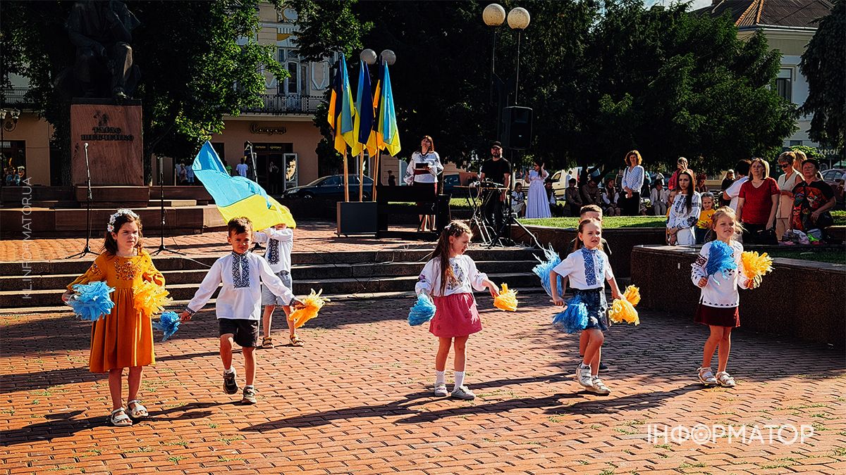 У Коломиї пройшли урочистості до тридцятої річниці Дня Конституції України 3