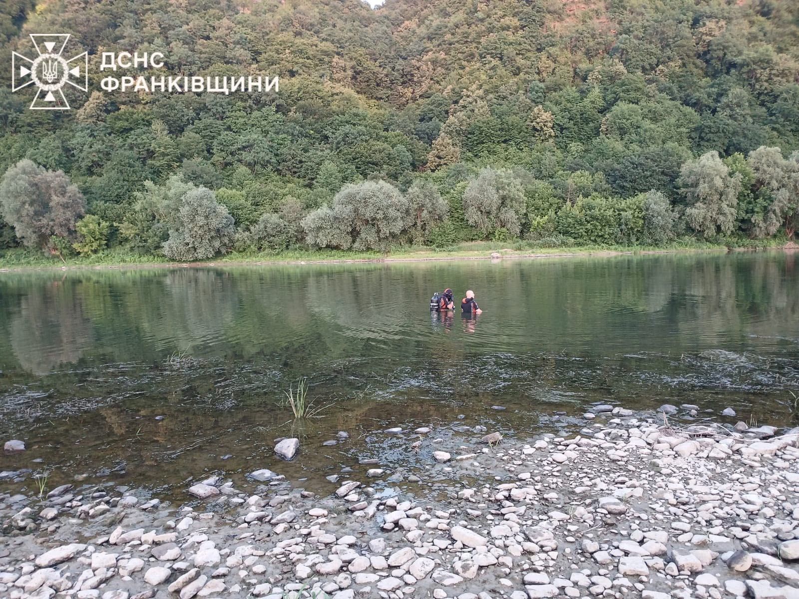 На Коломийщині водолази рошукують 17-річного юнака, який зник у Дністрі 5