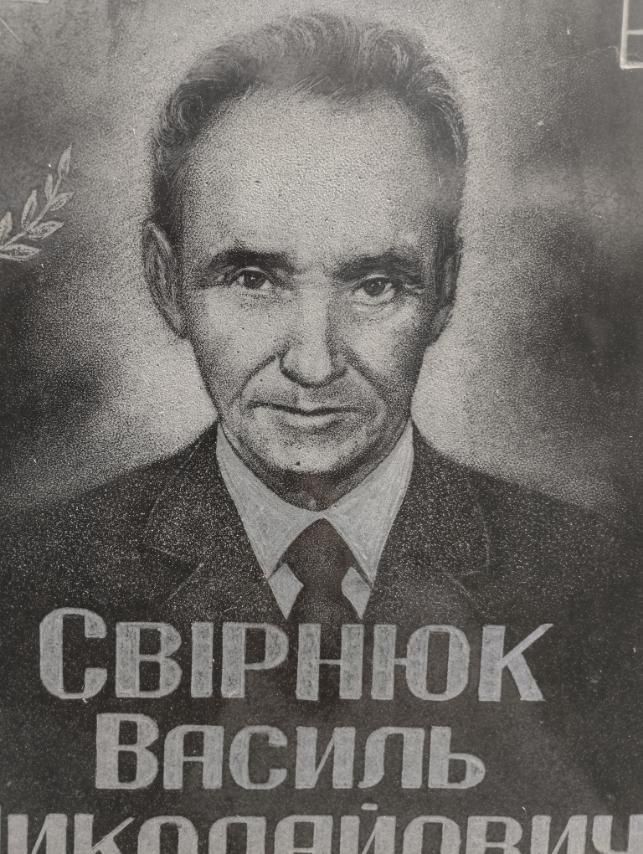 Генерал Шухевич і змагання пливаків у Товмачику 2