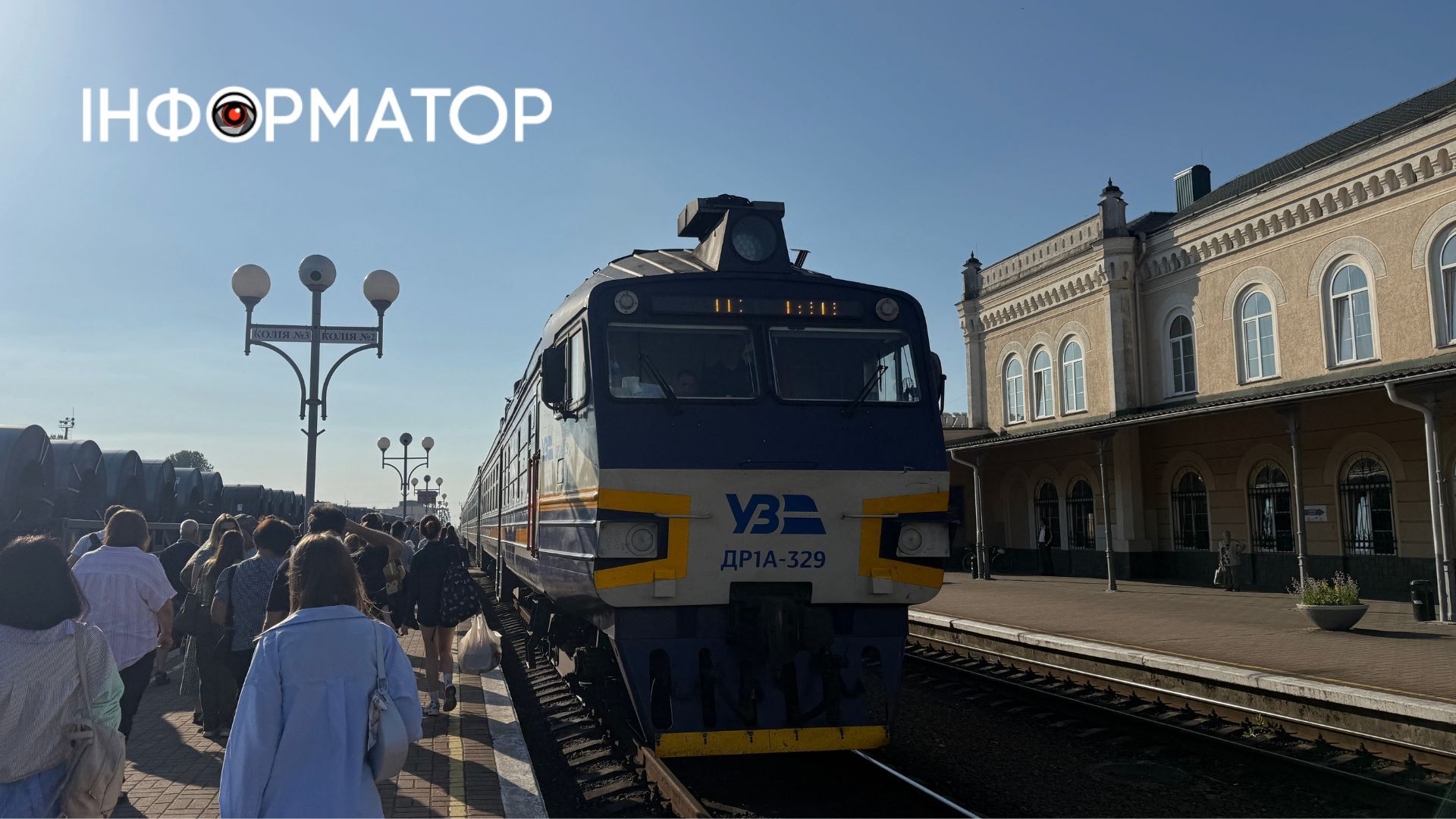 У липні на Прикарпатті тимчасово змінять розклад руху приміських поїздів