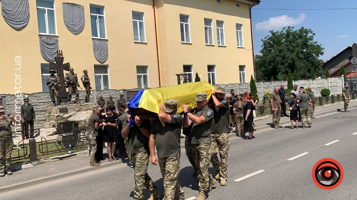 На щиті до Коломиї повернувся захисник із Княждвора Дмитро Гаврищук 8