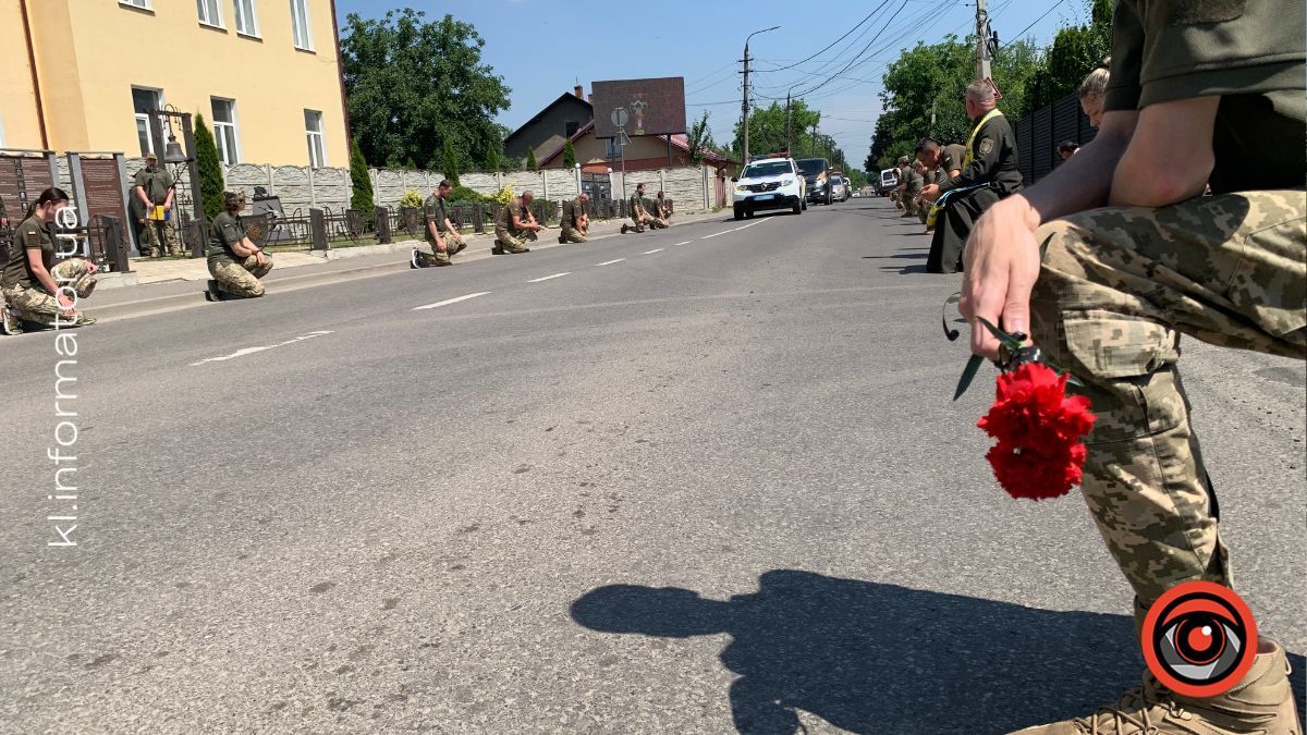На щиті до Коломиї повернувся захисник із Княждвора Дмитро Гаврищук 1