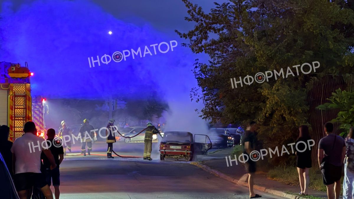 Легковик загорівся у Коломиї 1