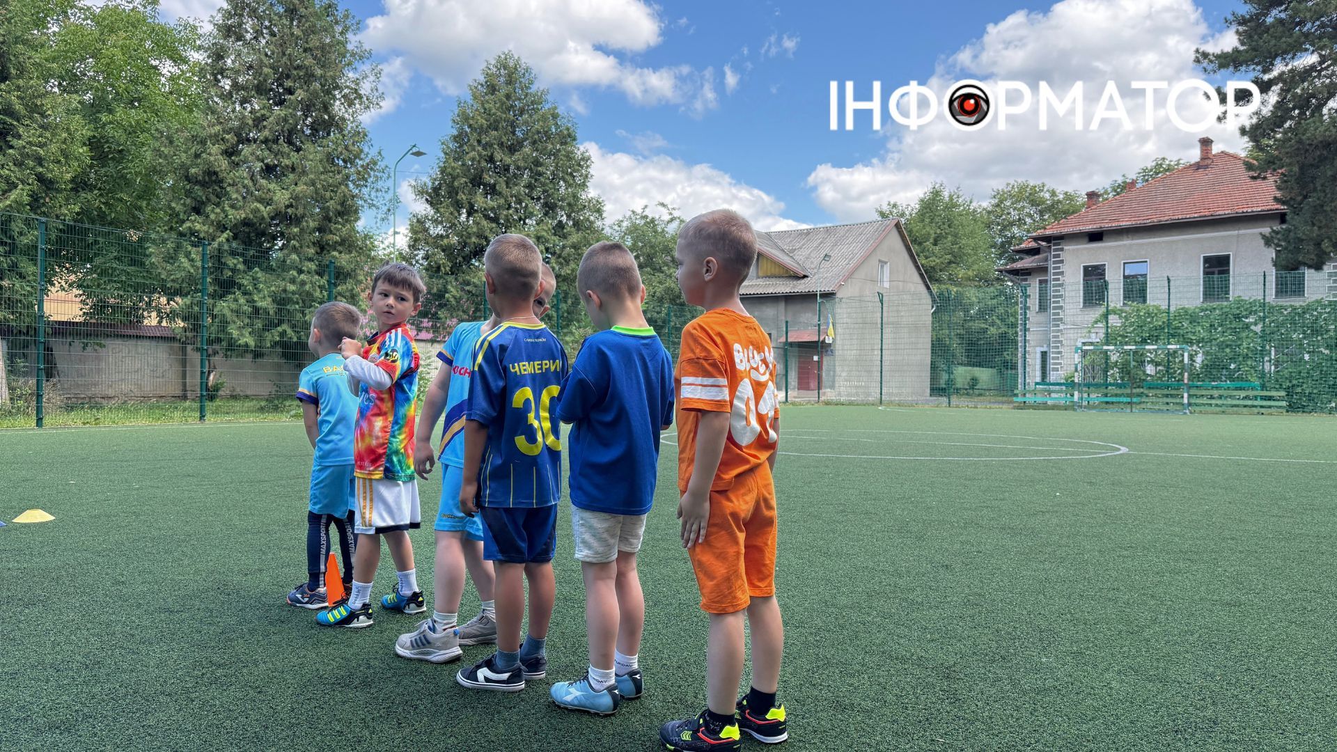 Перші кроки у спорті: у Коломиї відкрили футбольну секцію Varatyk Kinder для найменших 15