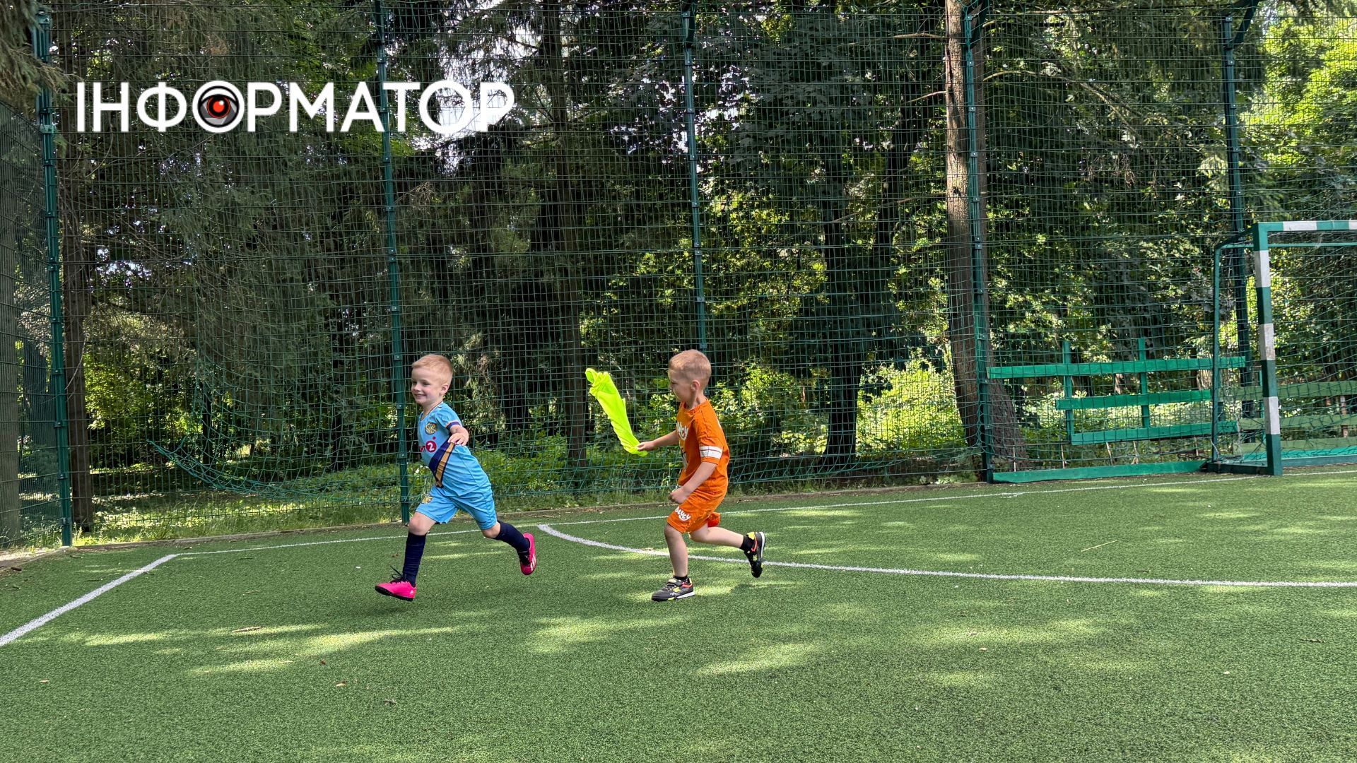 Перші кроки у спорті: у Коломиї відкрили футбольну секцію Varatyk Kinder для найменших 25