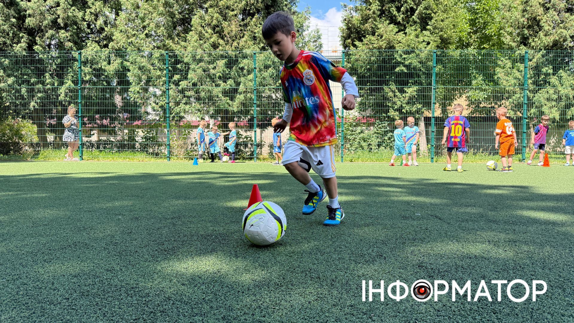 Перші кроки у спорті: у Коломиї відкрили футбольну секцію Varatyk Kinder для найменших 29