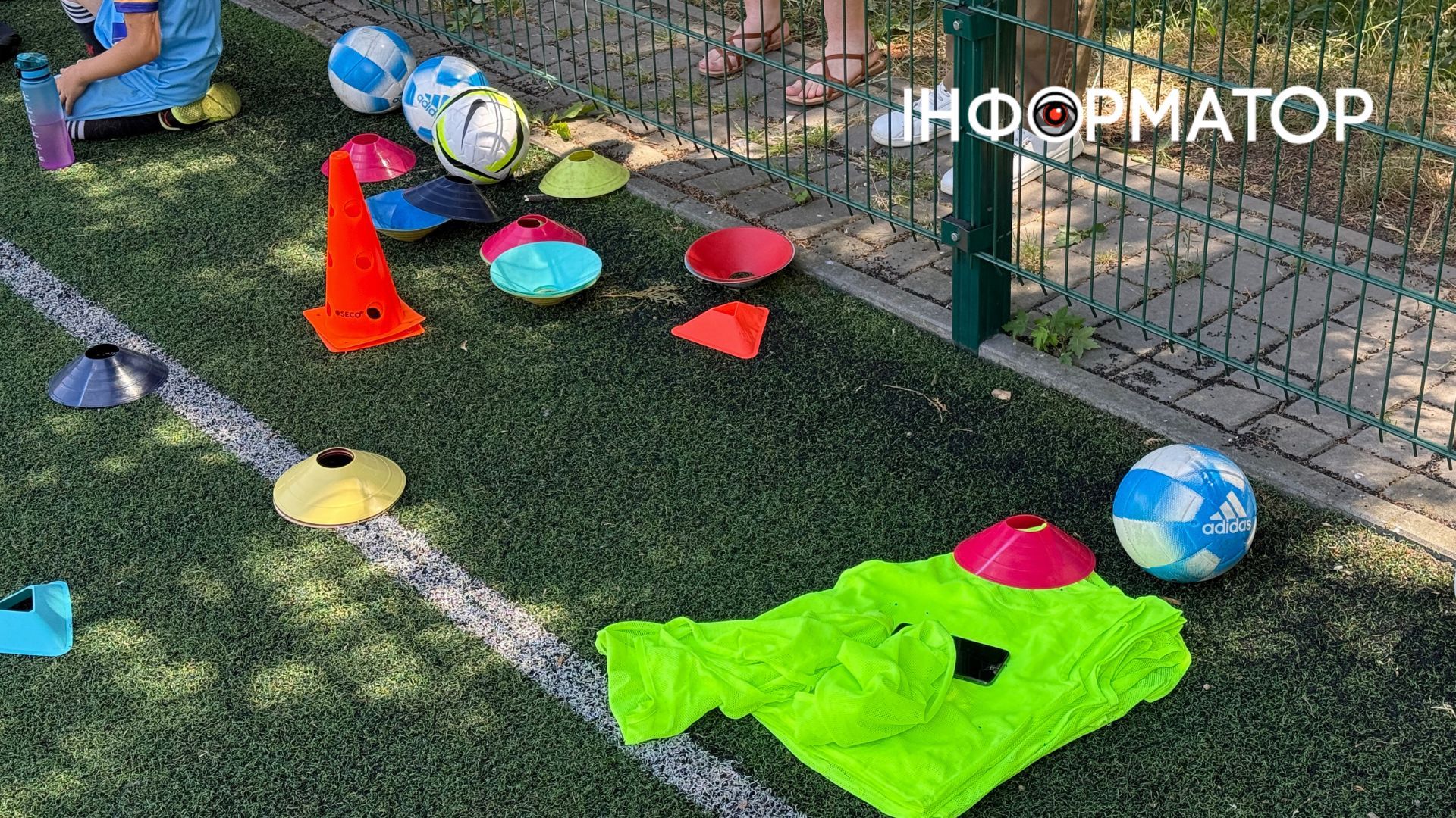 Перші кроки у спорті: у Коломиї відкрили футбольну секцію Varatyk Kinder для найменших 32